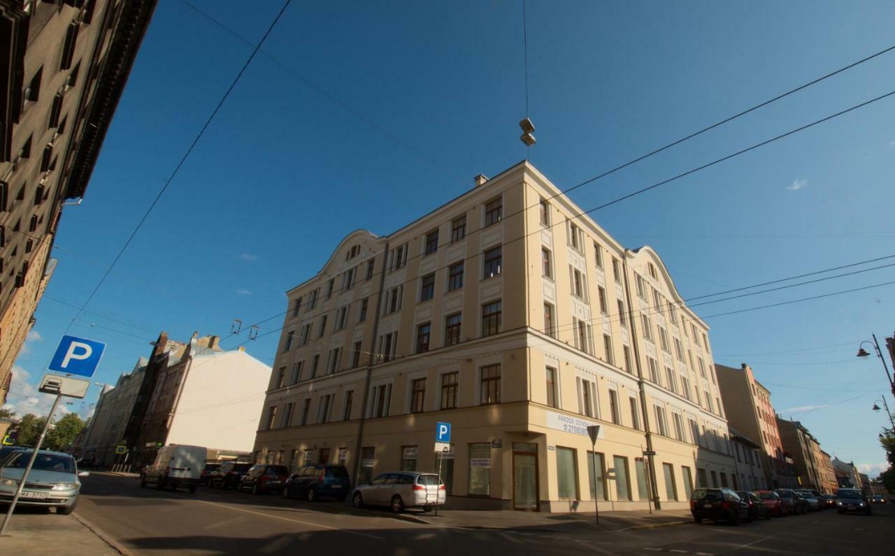 Riga A New Designed Cosy Family Apartment Exterior photo